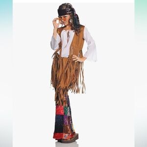 Hippie costume size medium comes with 9 pieces